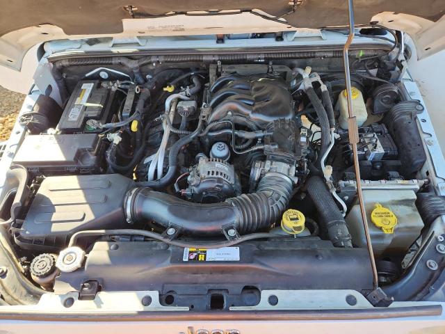 Jeep Wrangler Sahara Image 9