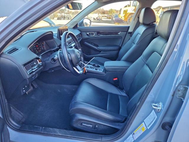 Honda Civic Touring Image 4