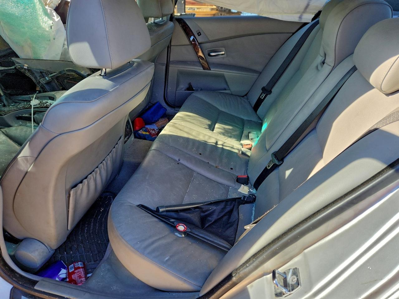 BMW 5 Series I Image 3