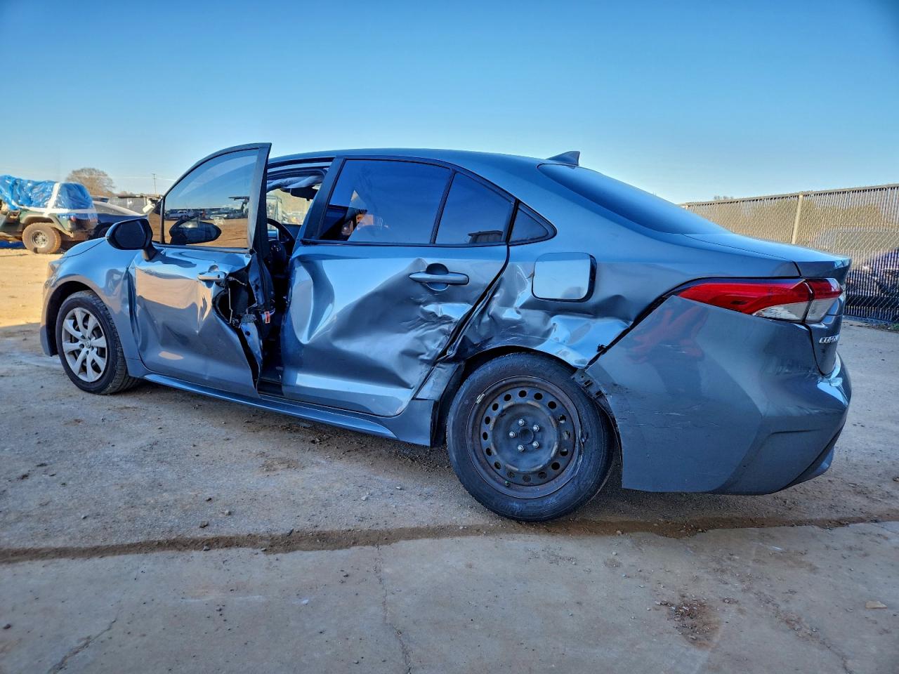 Toyota Corolla Le Image 9