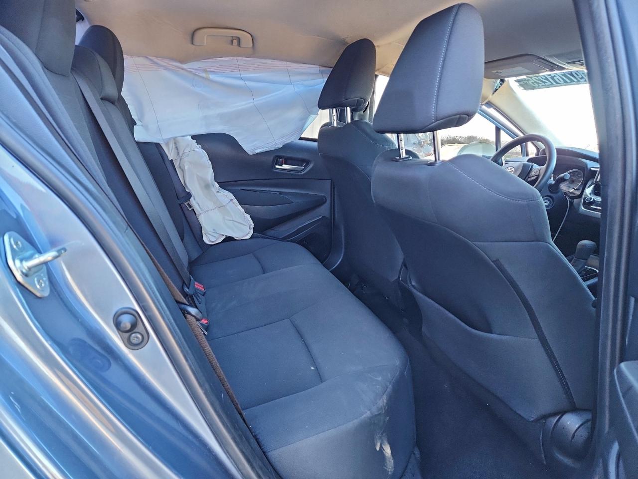 Toyota Corolla Le Image 4