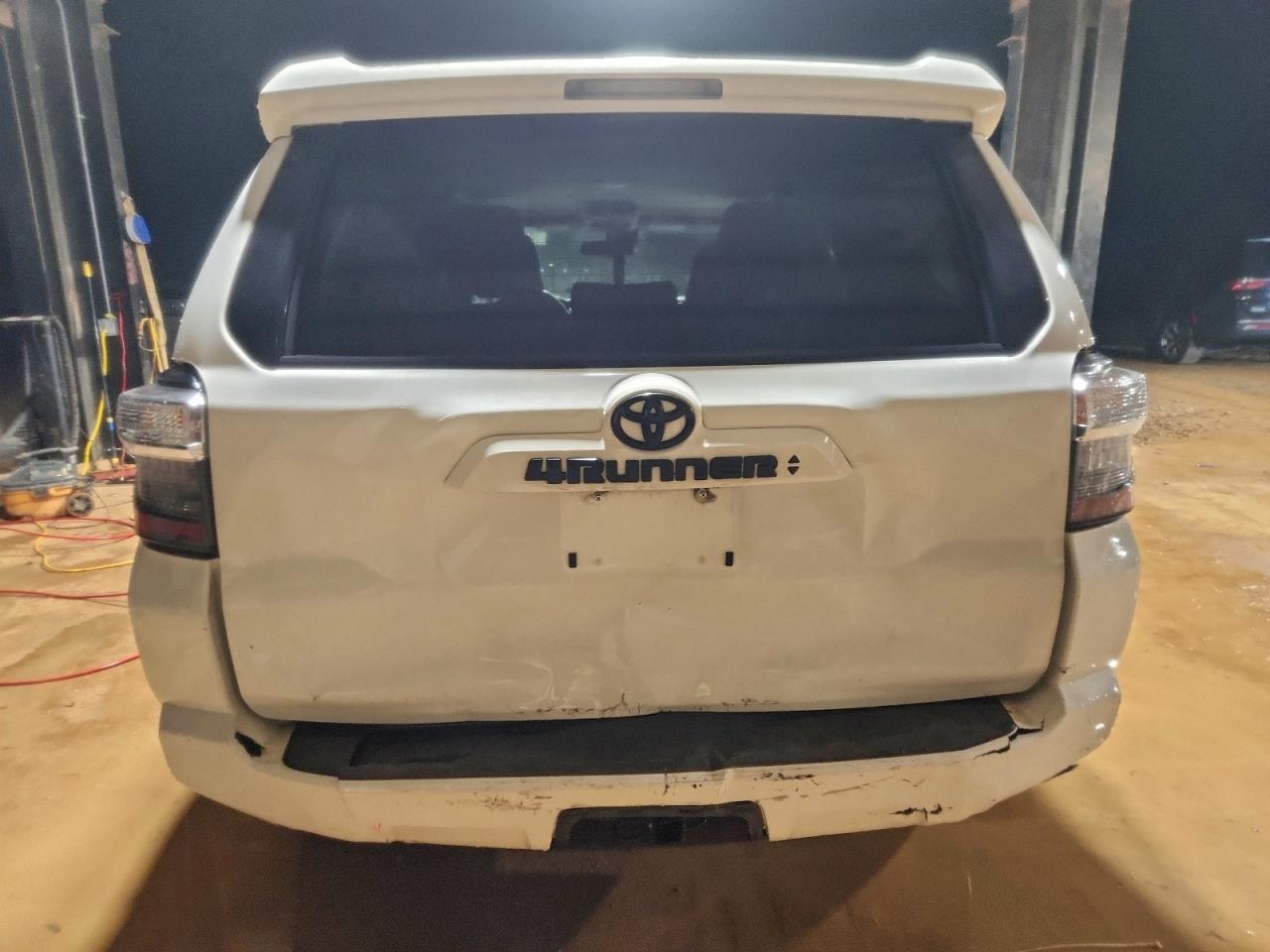 Toyota 4Runner Sr5/sr5 Premium Image 7