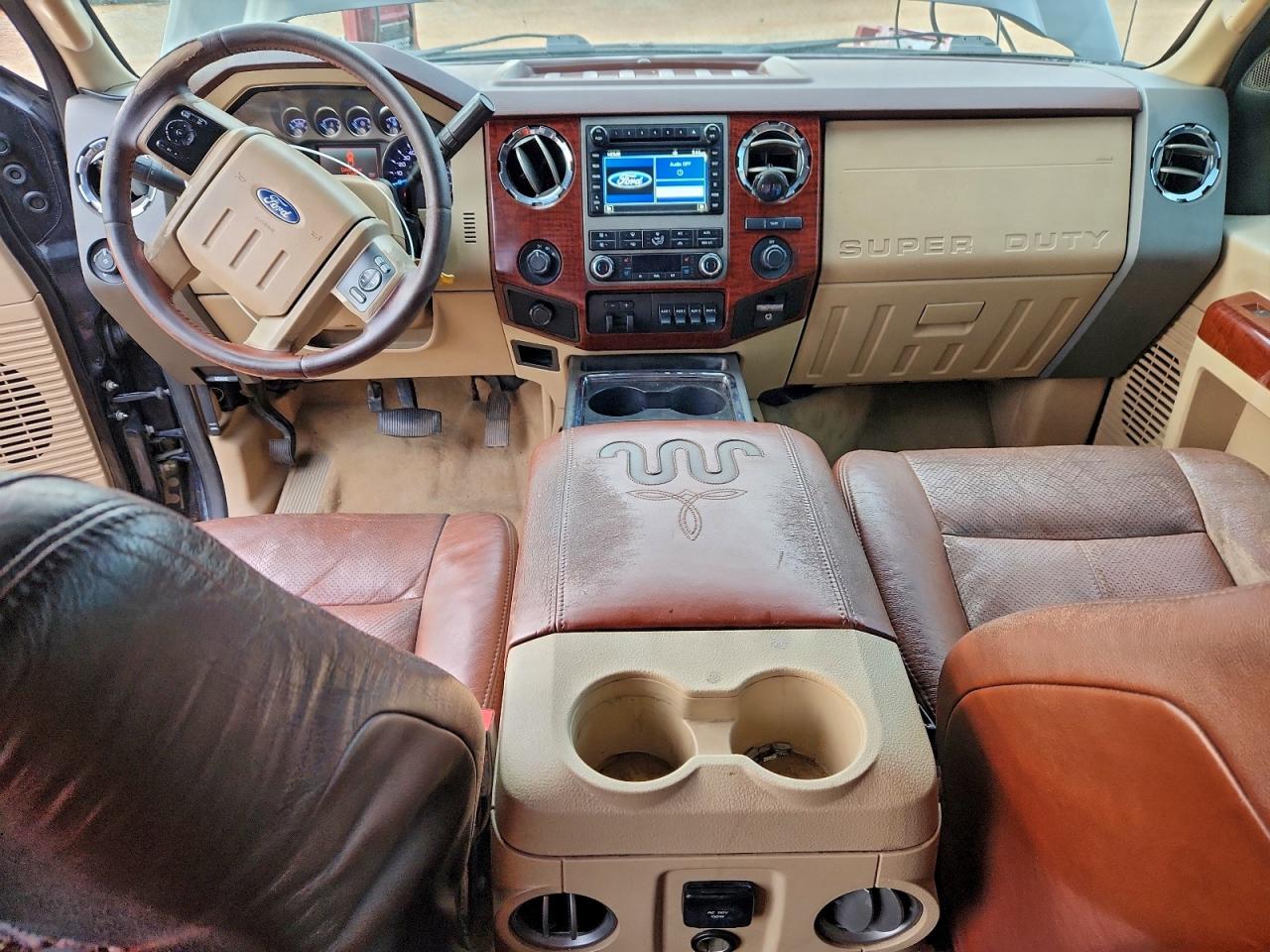 Ford F-350 Super Duty Image 4