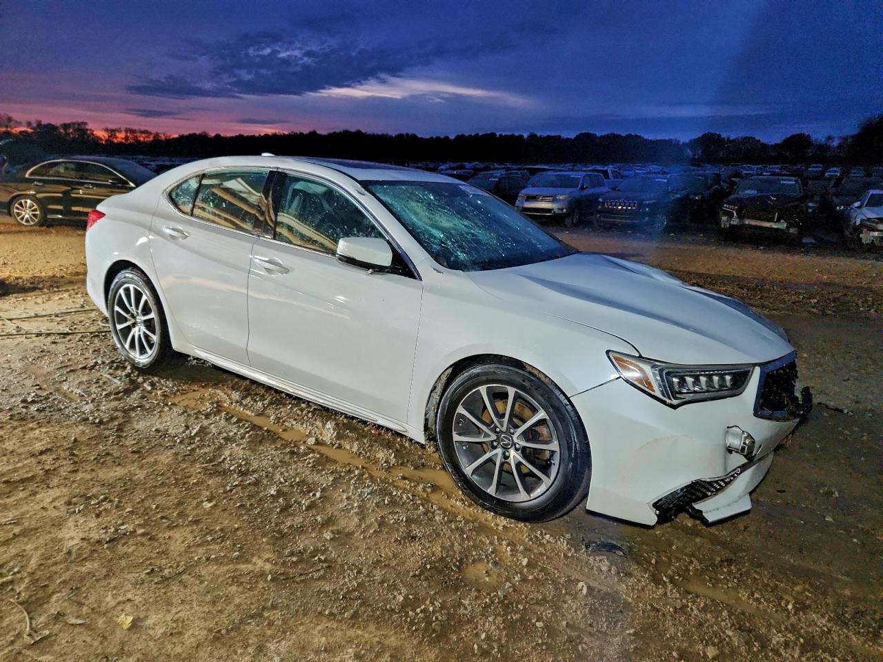 Acura TLX Tech Image 2