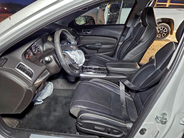 Acura TLX Tech Image 11