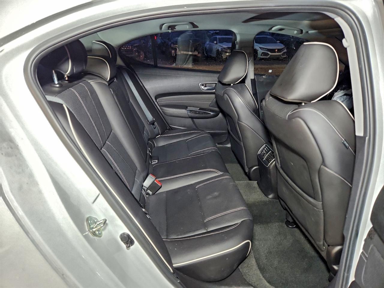 Acura TLX Tech Image 12