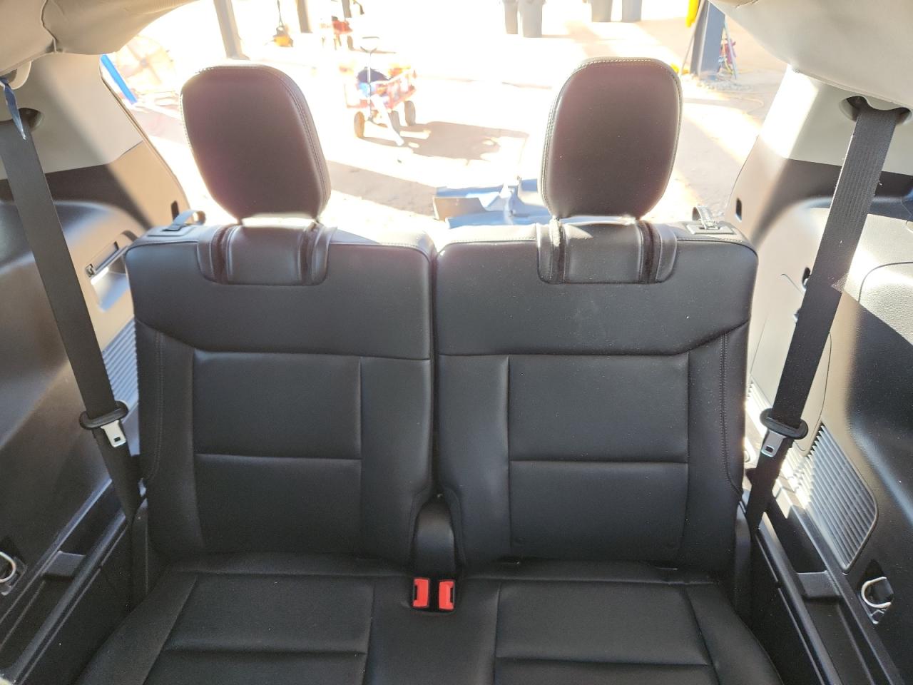 Ford Explorer Xlt Image 8