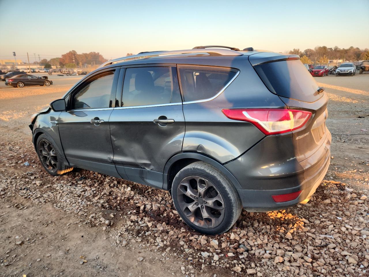 Ford Escape Titanium Image 2