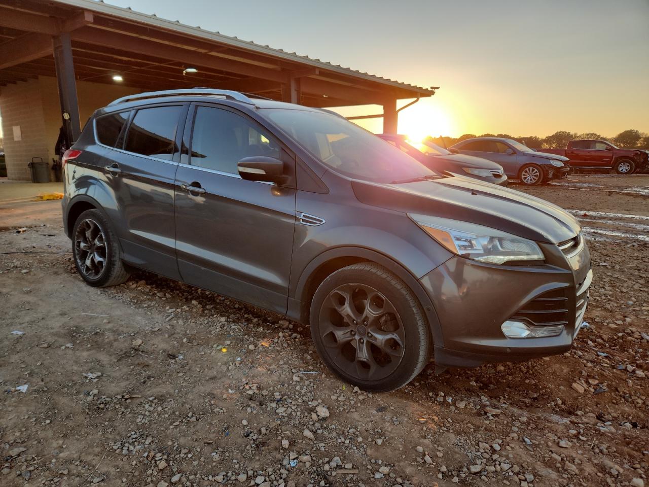 Ford Escape Titanium Image 12