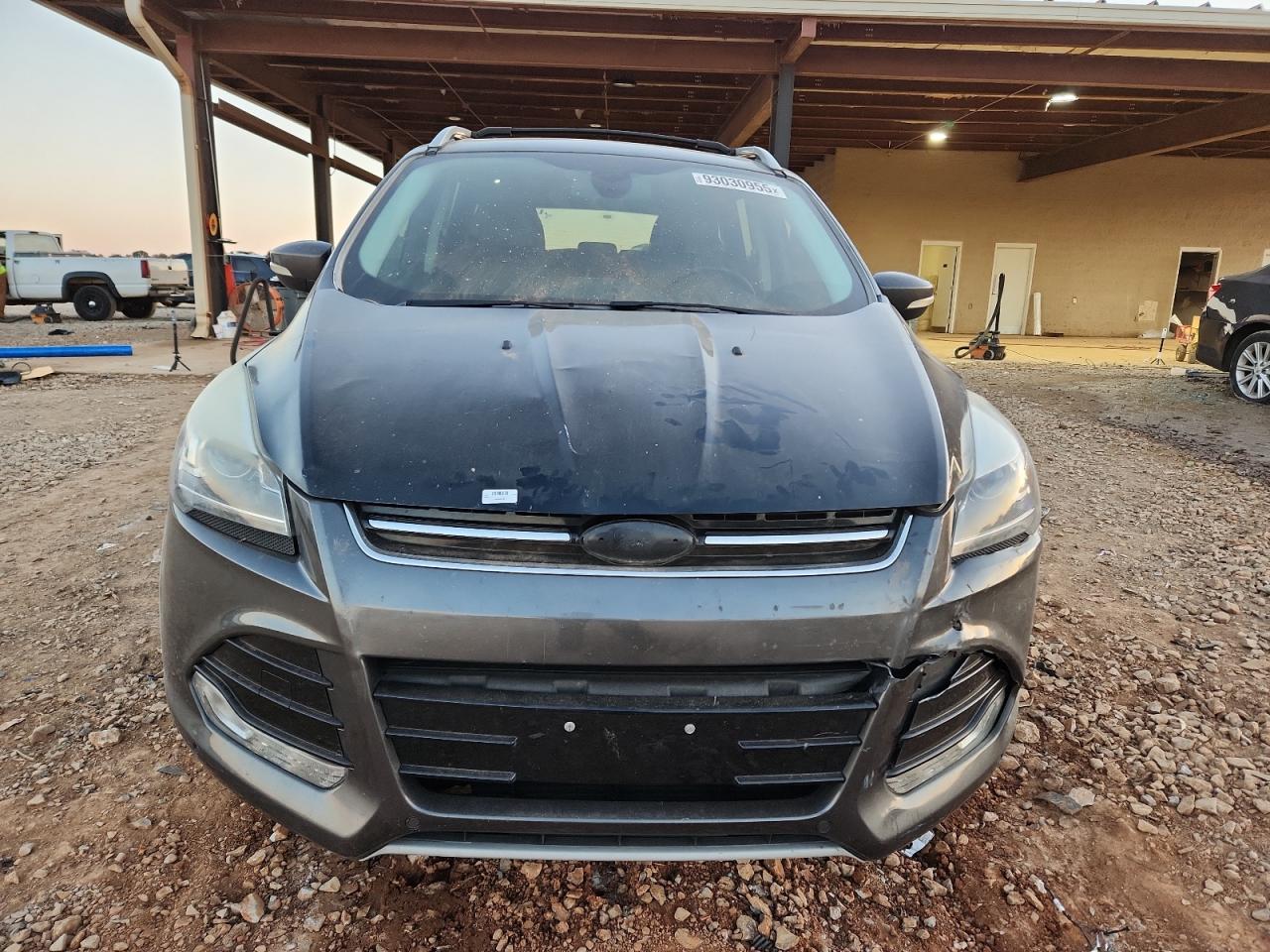 Ford Escape Titanium Image 6