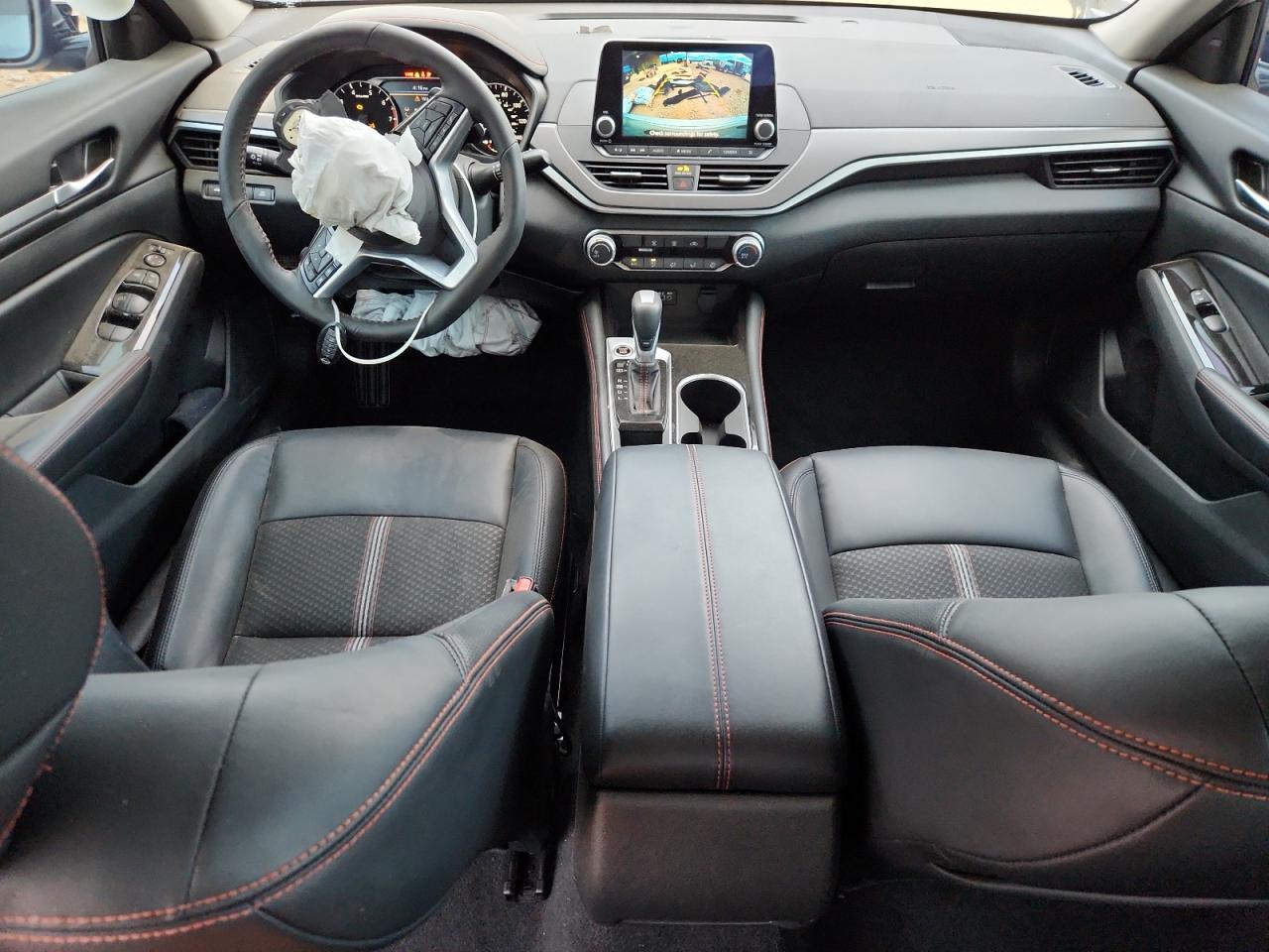 Nissan Altima Sr Image 8