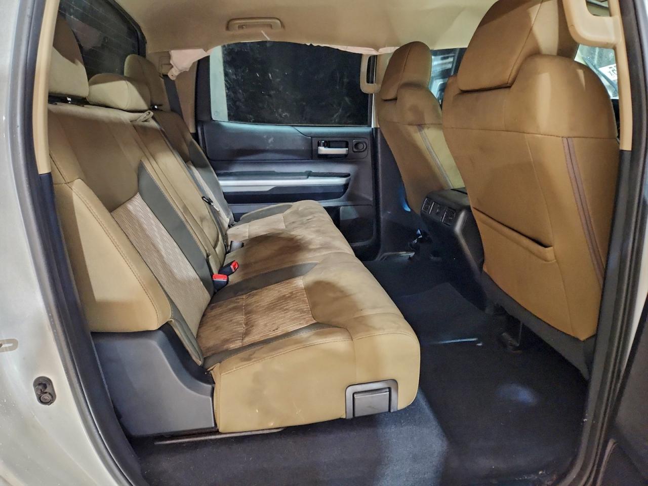 Toyota Tundra Crewmax Sr5 Image 8