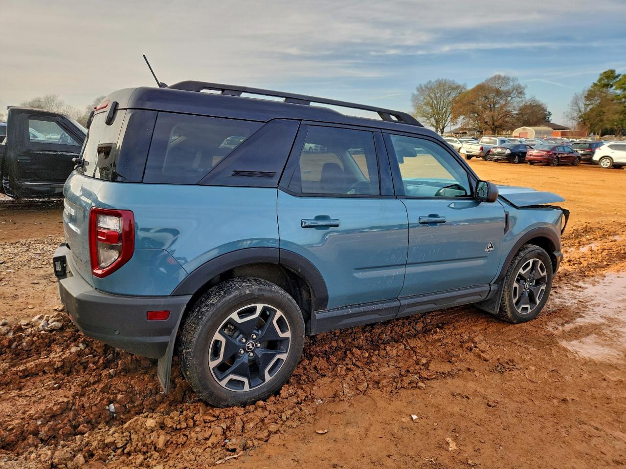 Ford Bronco Outer Banks Image 4