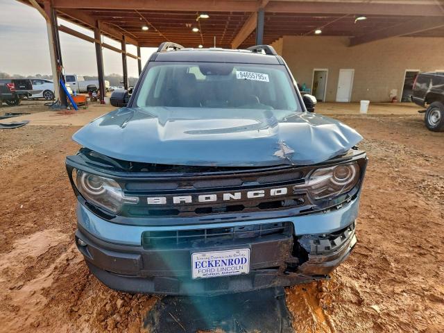 Ford Bronco Outer Banks Image 8