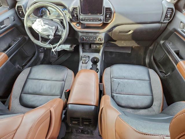 Ford Bronco Outer Banks Image 10