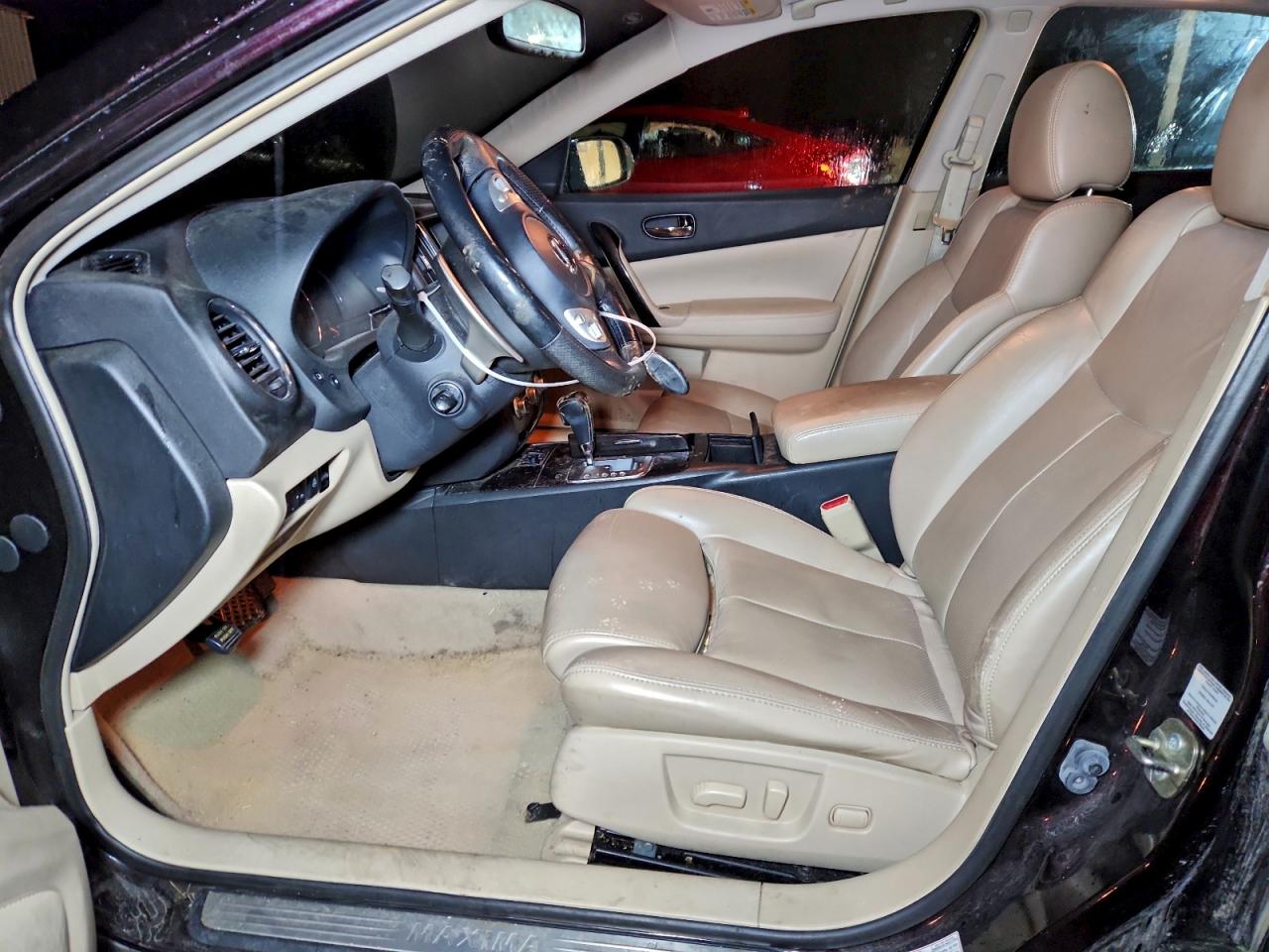 Nissan Maxima S Image 7