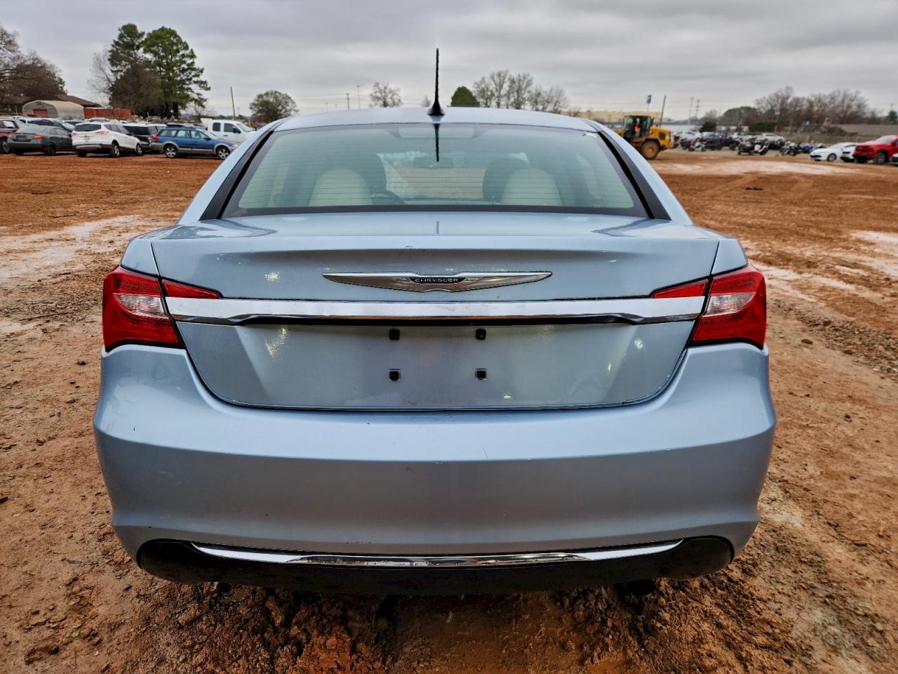 Chrysler 200 Touring Image 8