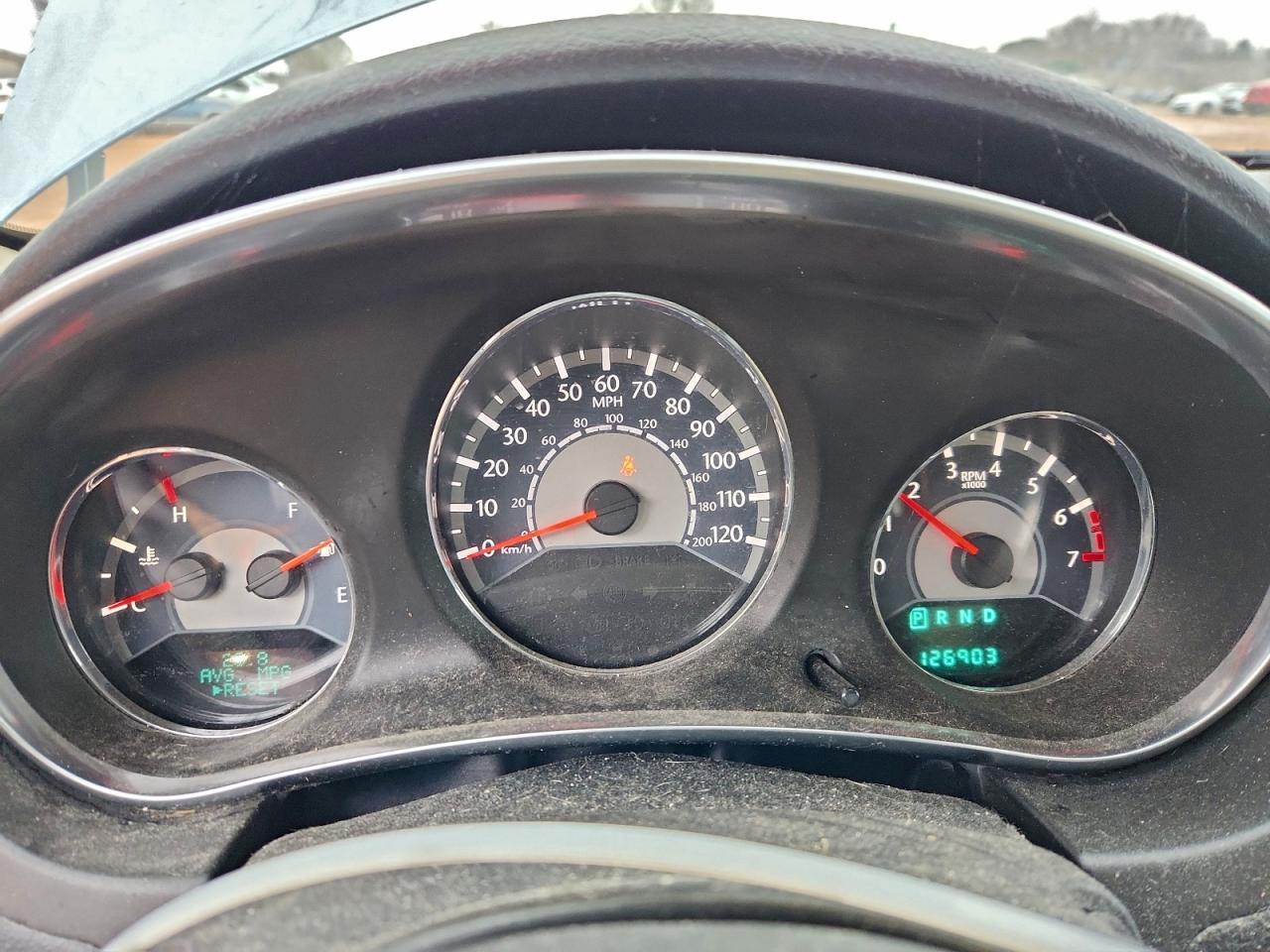 Chrysler 200 Touring Image 6