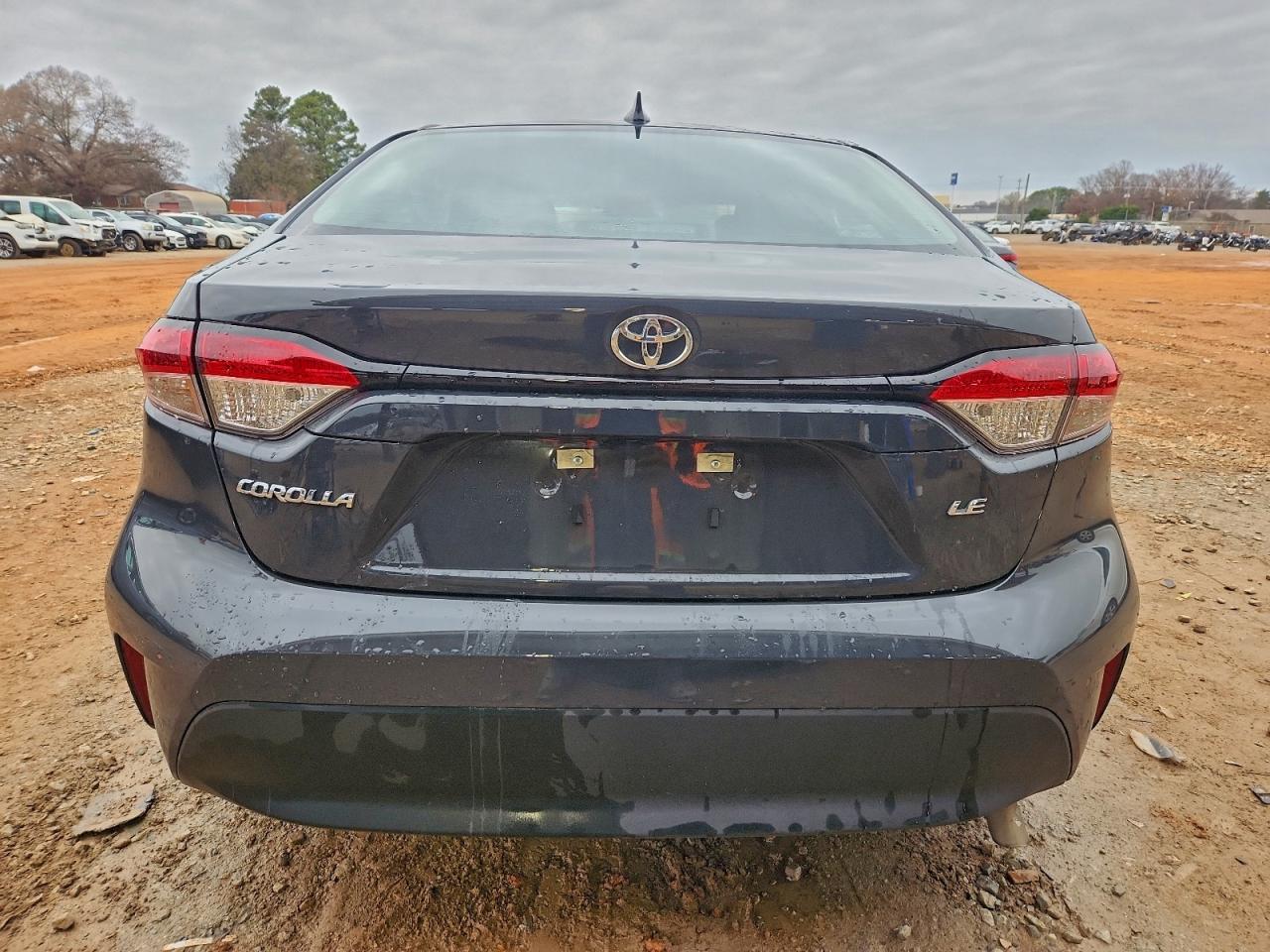 Toyota Corolla Le Image 8