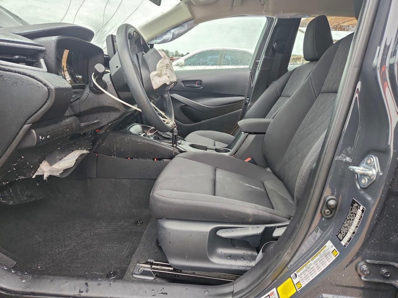 Toyota Corolla Le Image 11