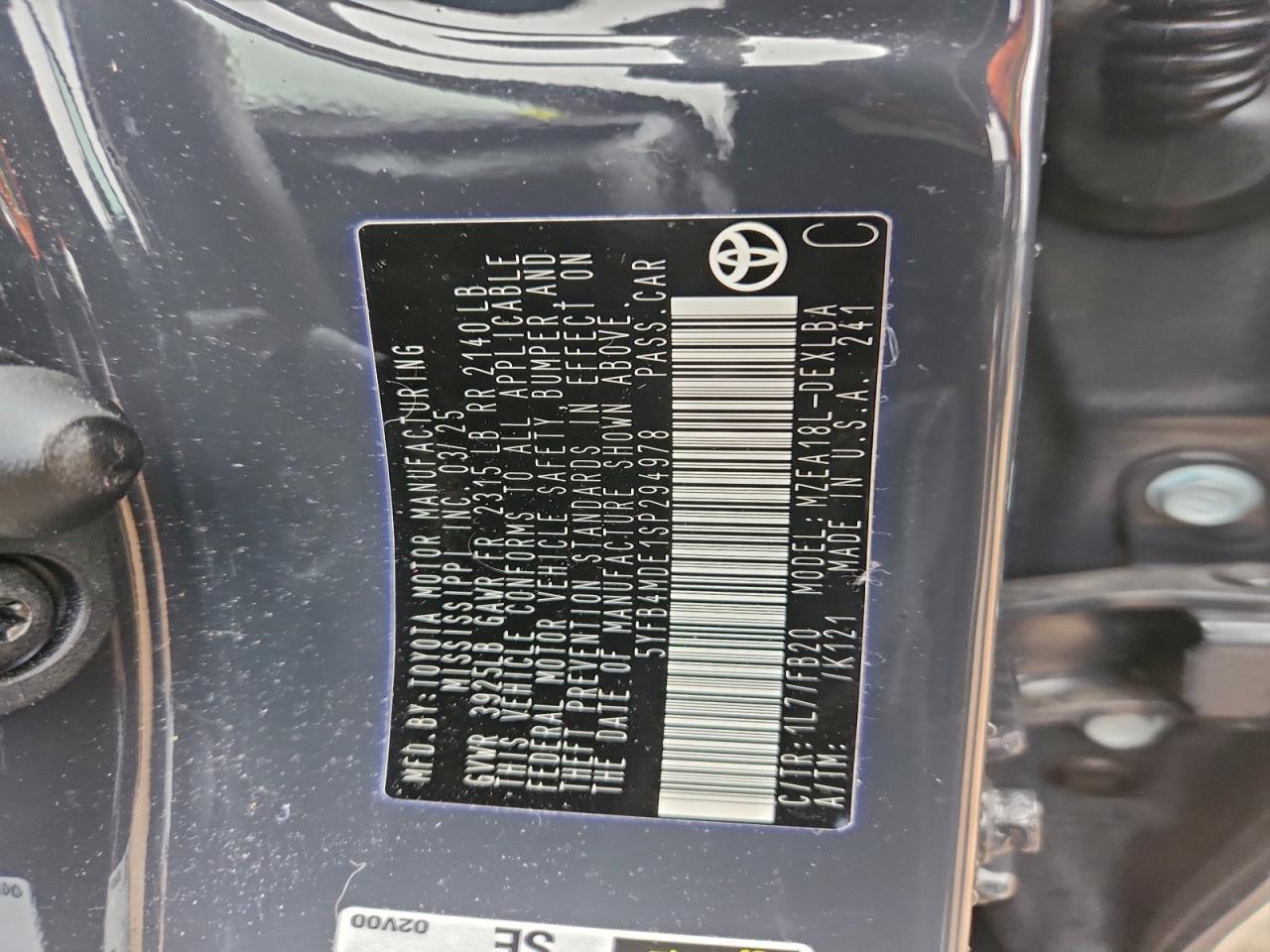 Toyota Corolla Le Image 10