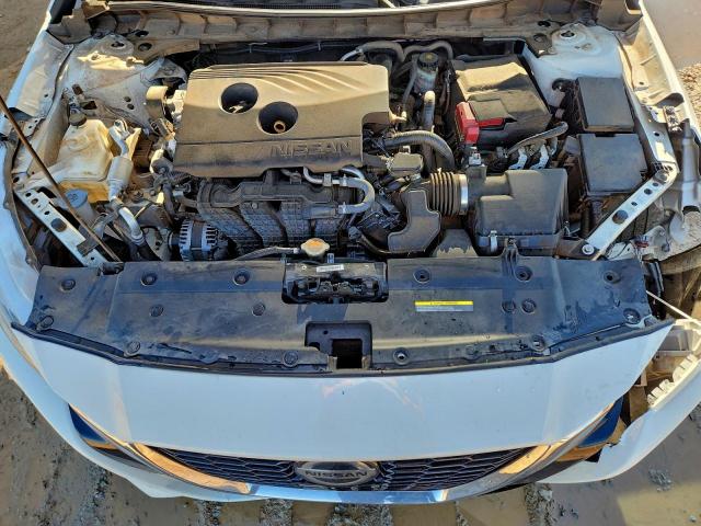 Nissan Altima S Image 5