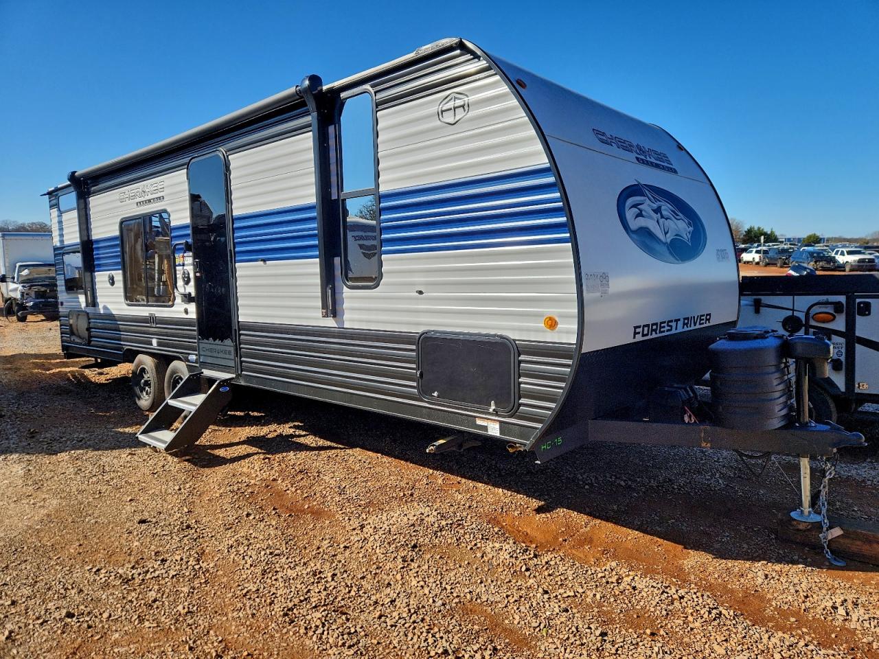 Cherokee Grey Wolf Image 1