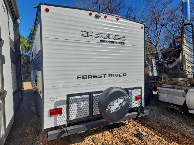 Cherokee Grey Wolf Image 3