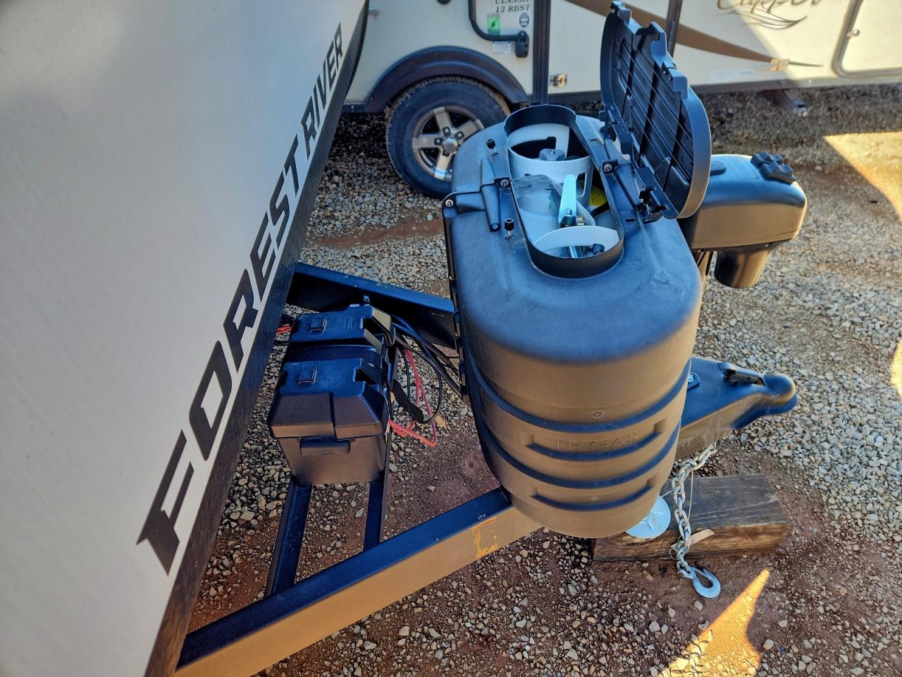 Cherokee Grey Wolf Image 2