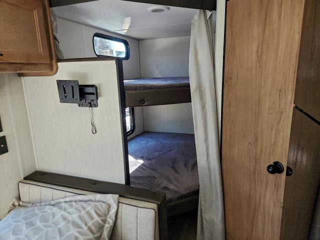 Cherokee Grey Wolf Image 7