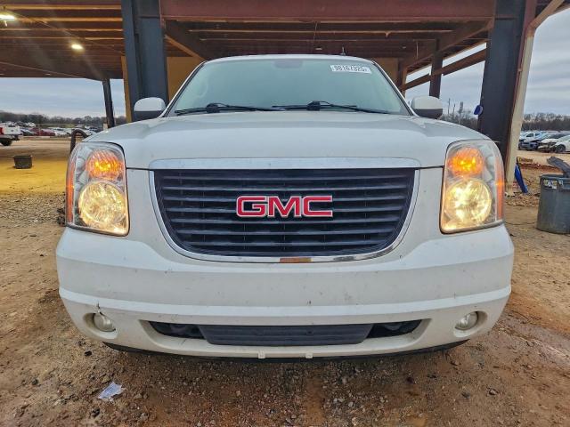 GMC Yukon C1500 Slt Image 10