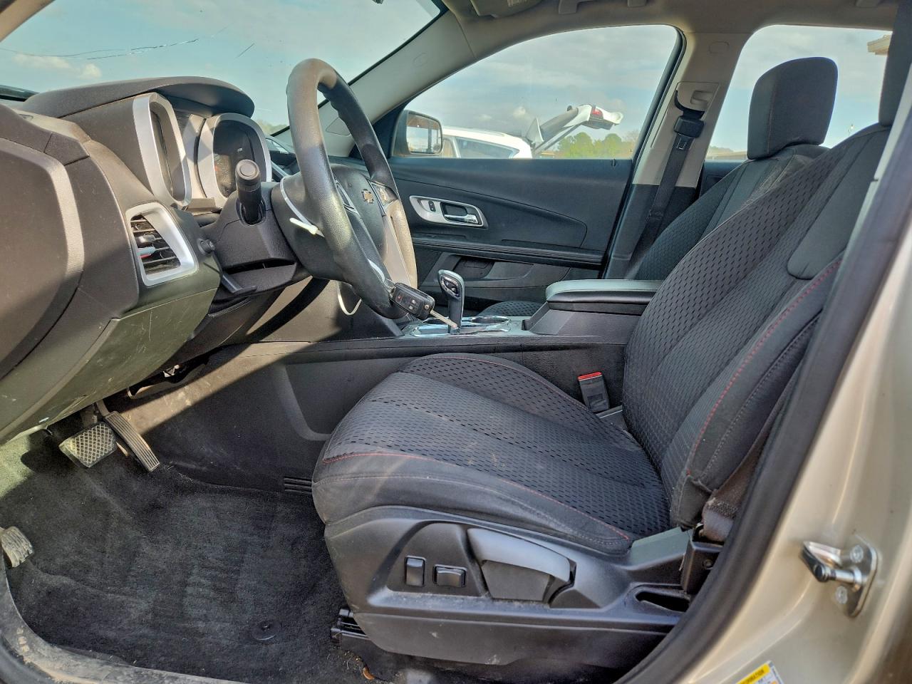 Chevrolet Equinox Ls Image 8