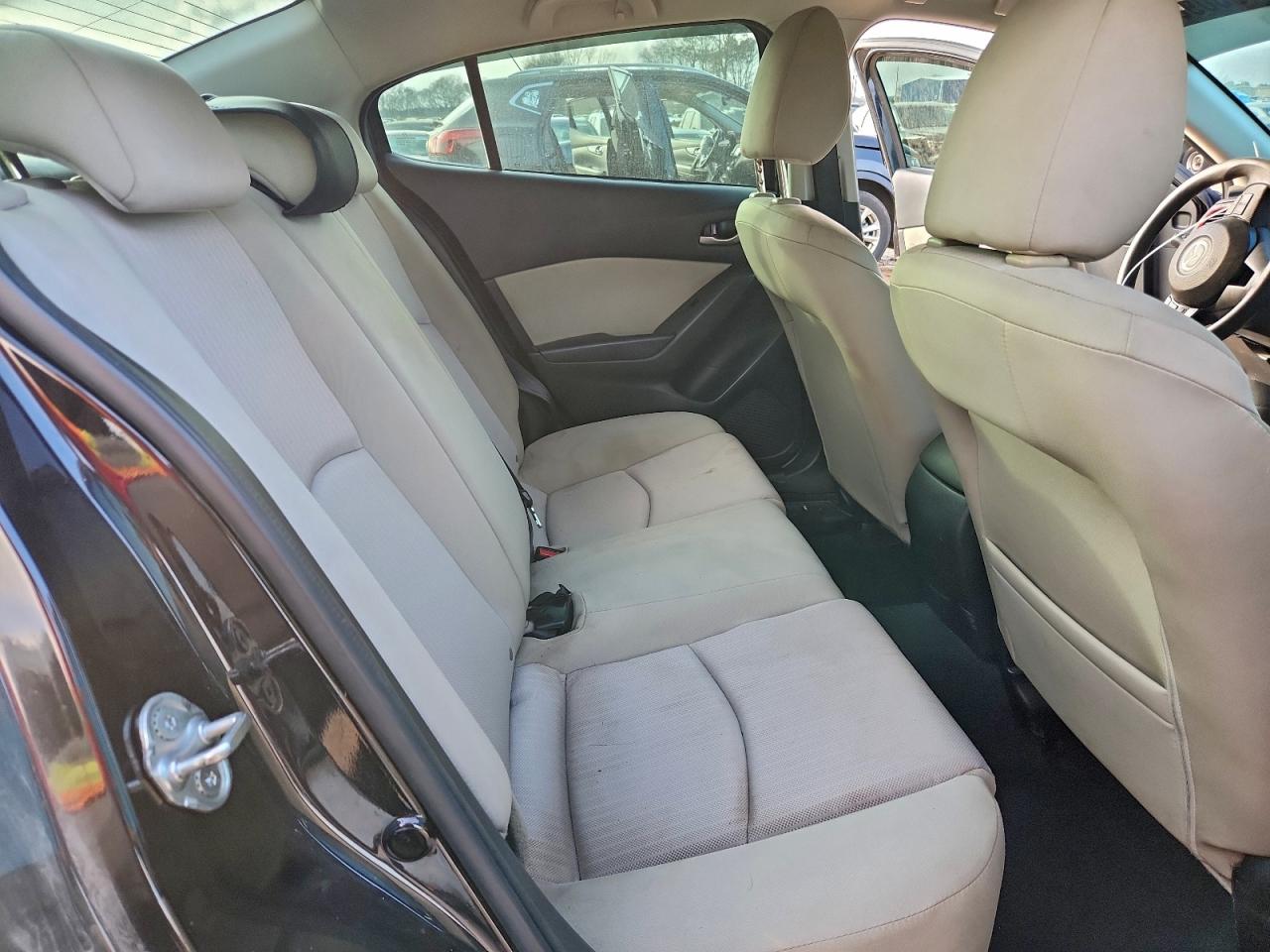 Mazda 3 Sport Image 5