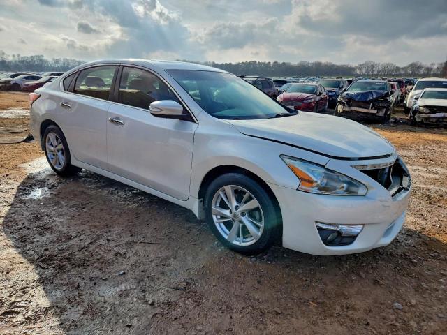 Nissan Altima 2.5 Image 3