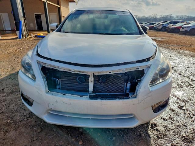 Nissan Altima 2.5 Image 6