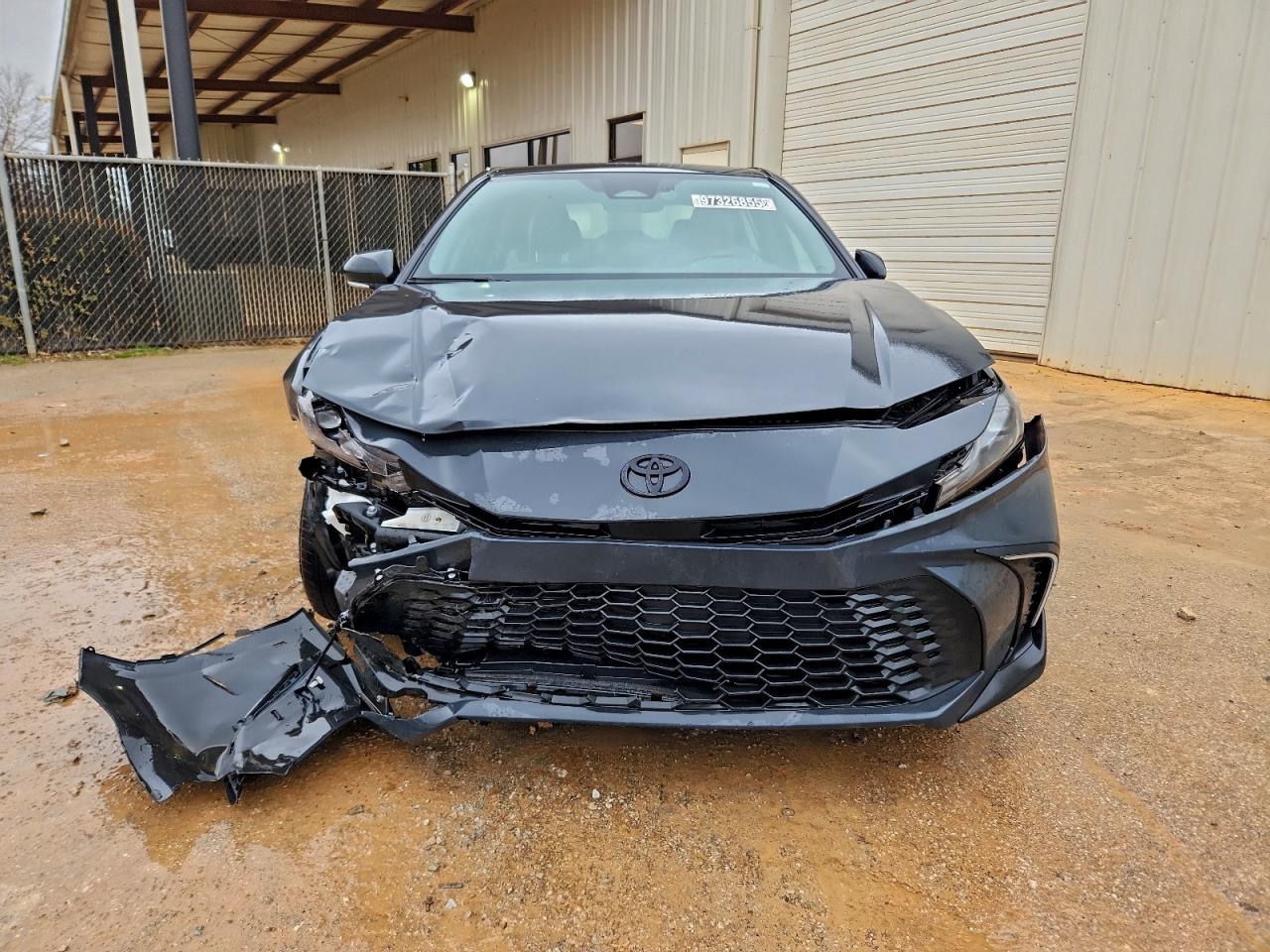 Toyota Camry Xse Image 12
