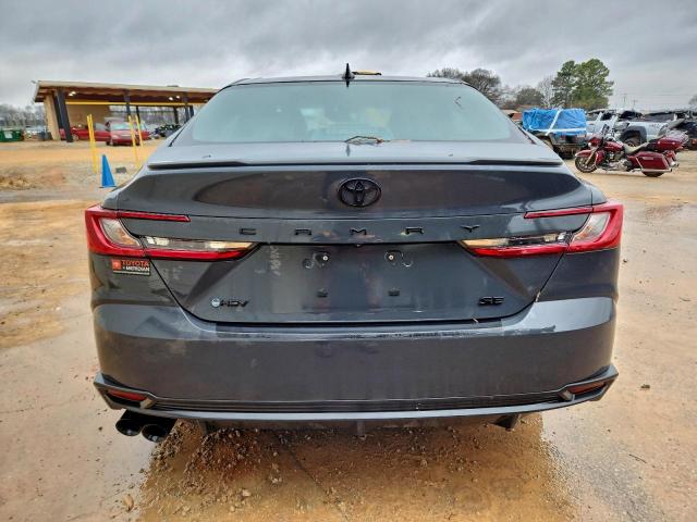 Toyota Camry Xse Image 2