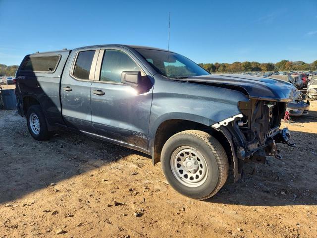 Chevrolet Silverado K1500 Image 3