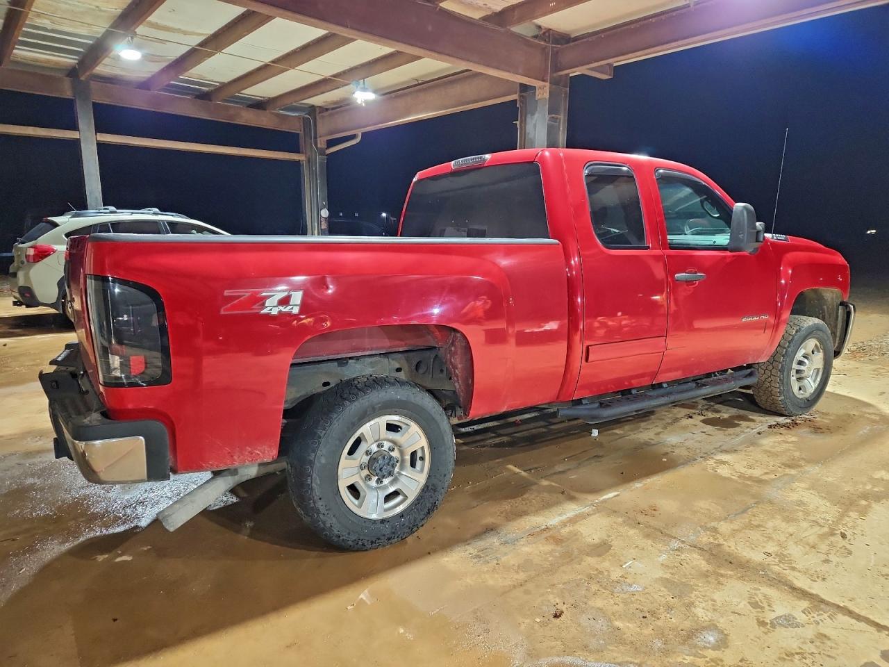 Chevrolet Silverado K2500 Heavy Duty Lt Image 12