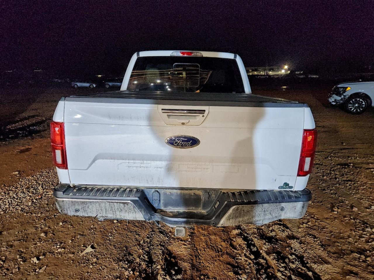 Ford F-150 Supercrew Image 6