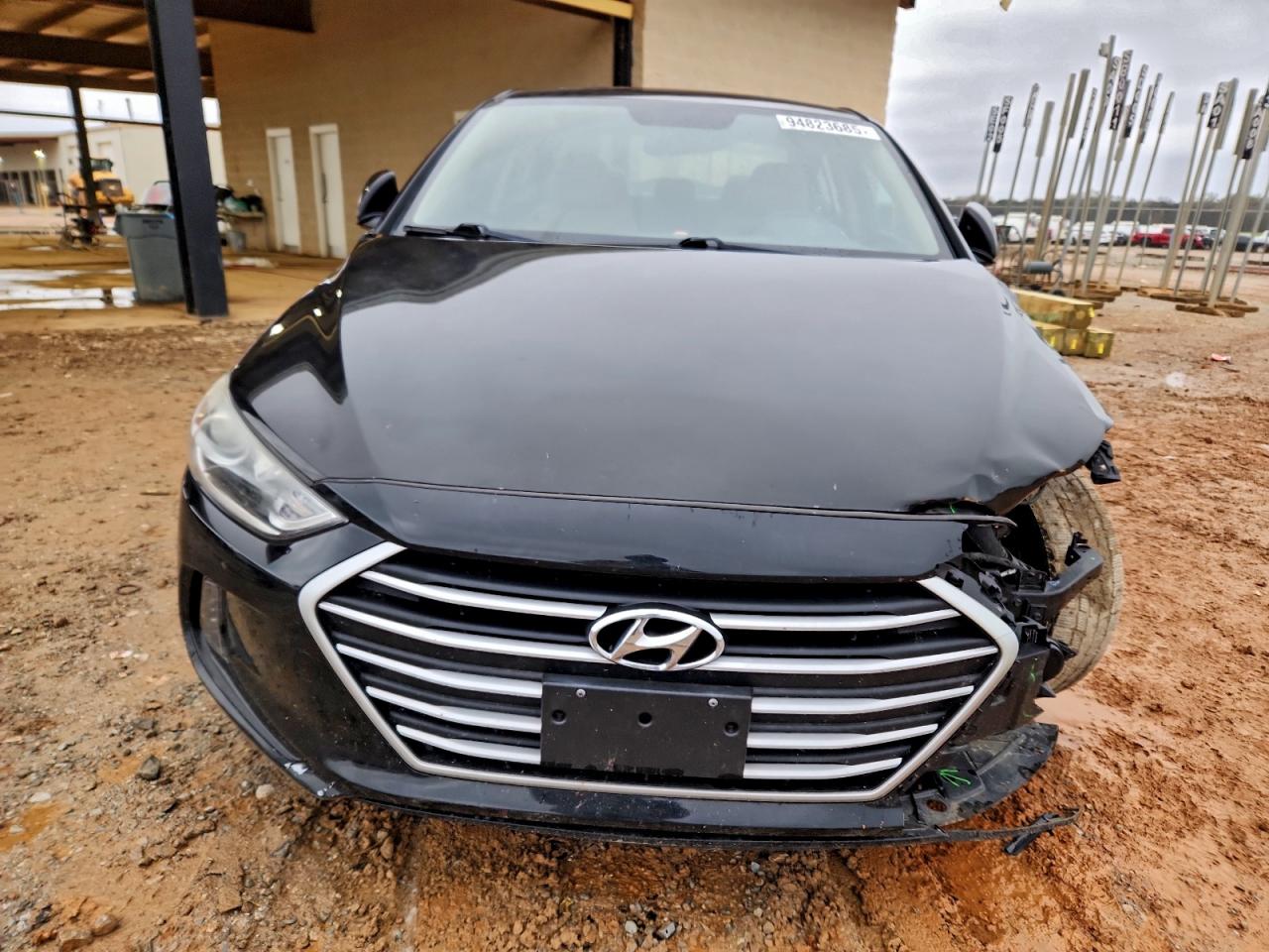 Hyundai ELANTRA Sel Image 4