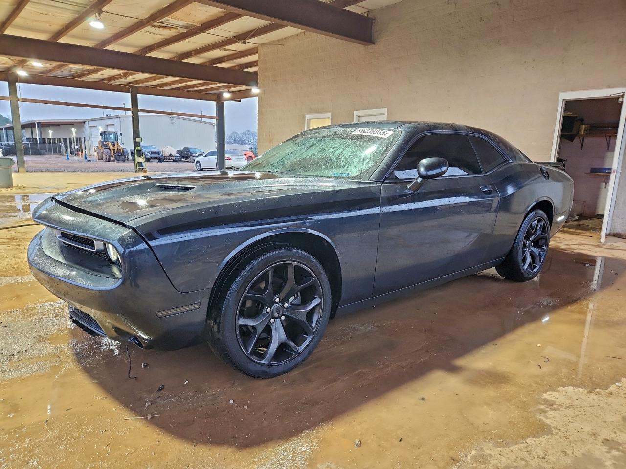 Dodge Challenger Sxt Image 1