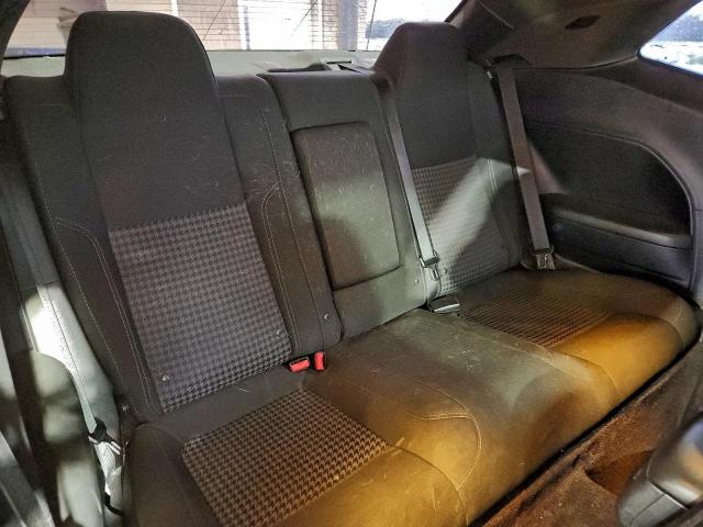 Dodge Challenger Sxt Image 8