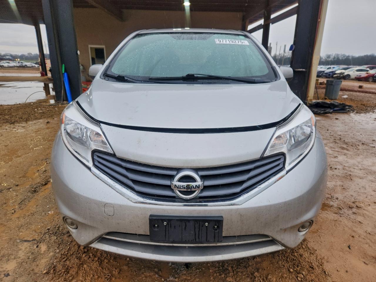 Nissan Versa S Image 8