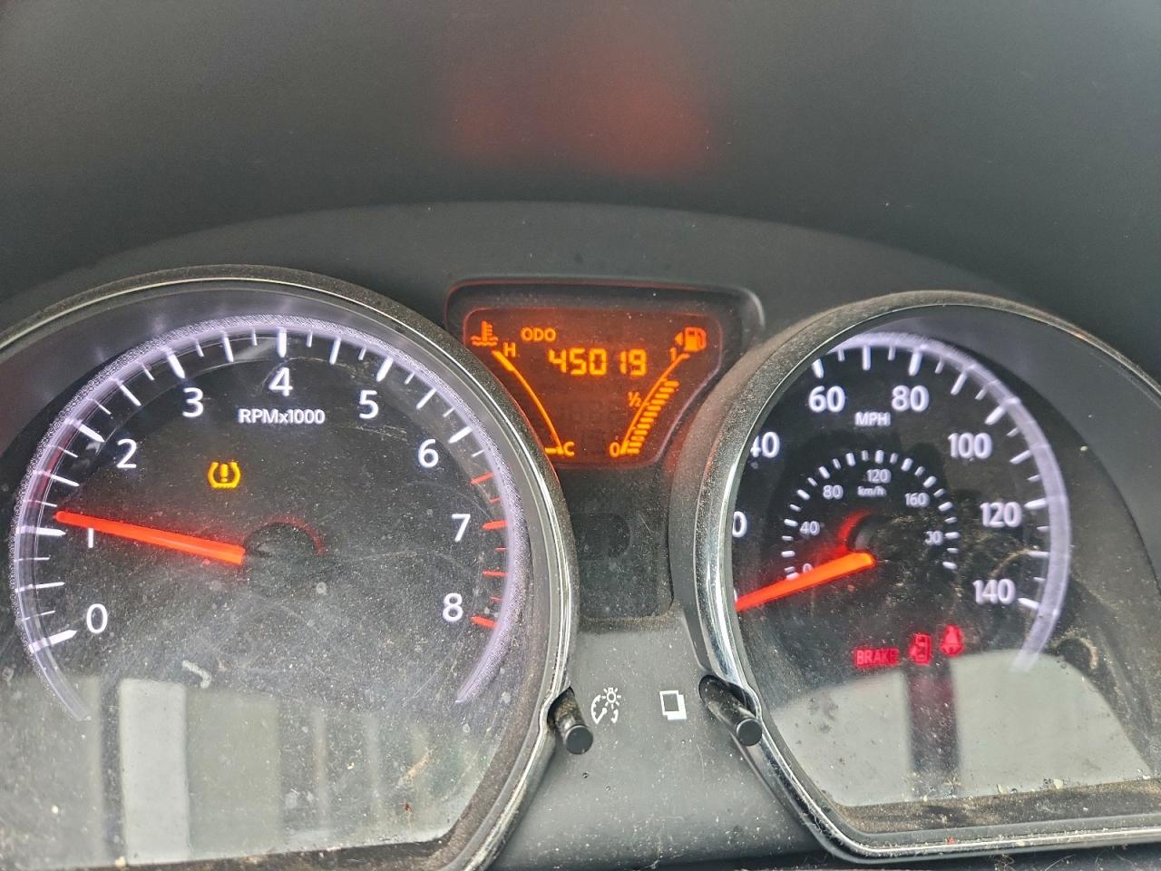 Nissan Versa S Image 11