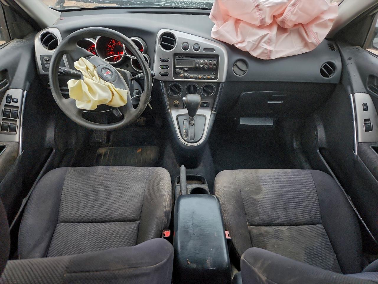 Pontiac Vibe Image 6