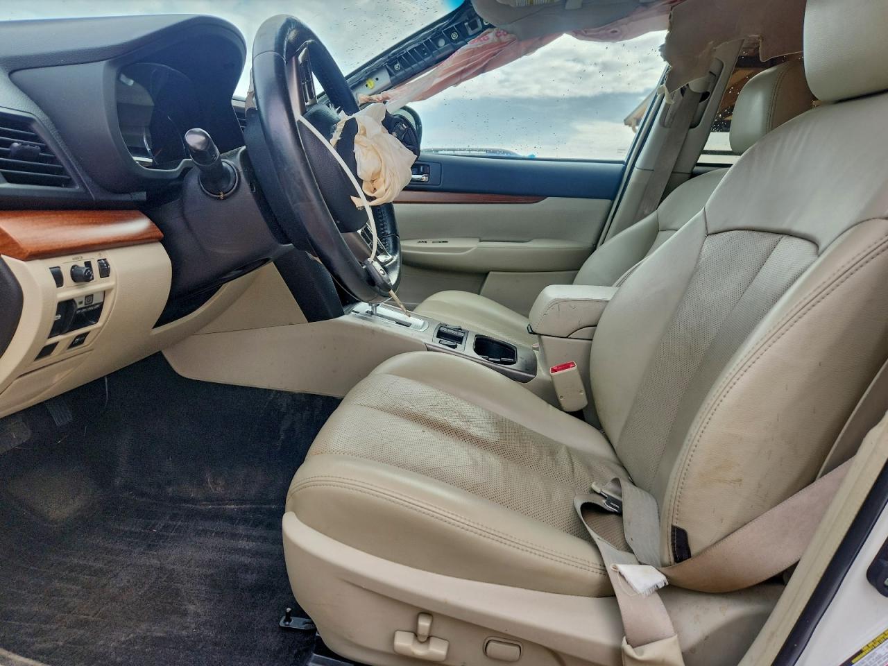 Subaru Outback 2.5i Limited Image 9