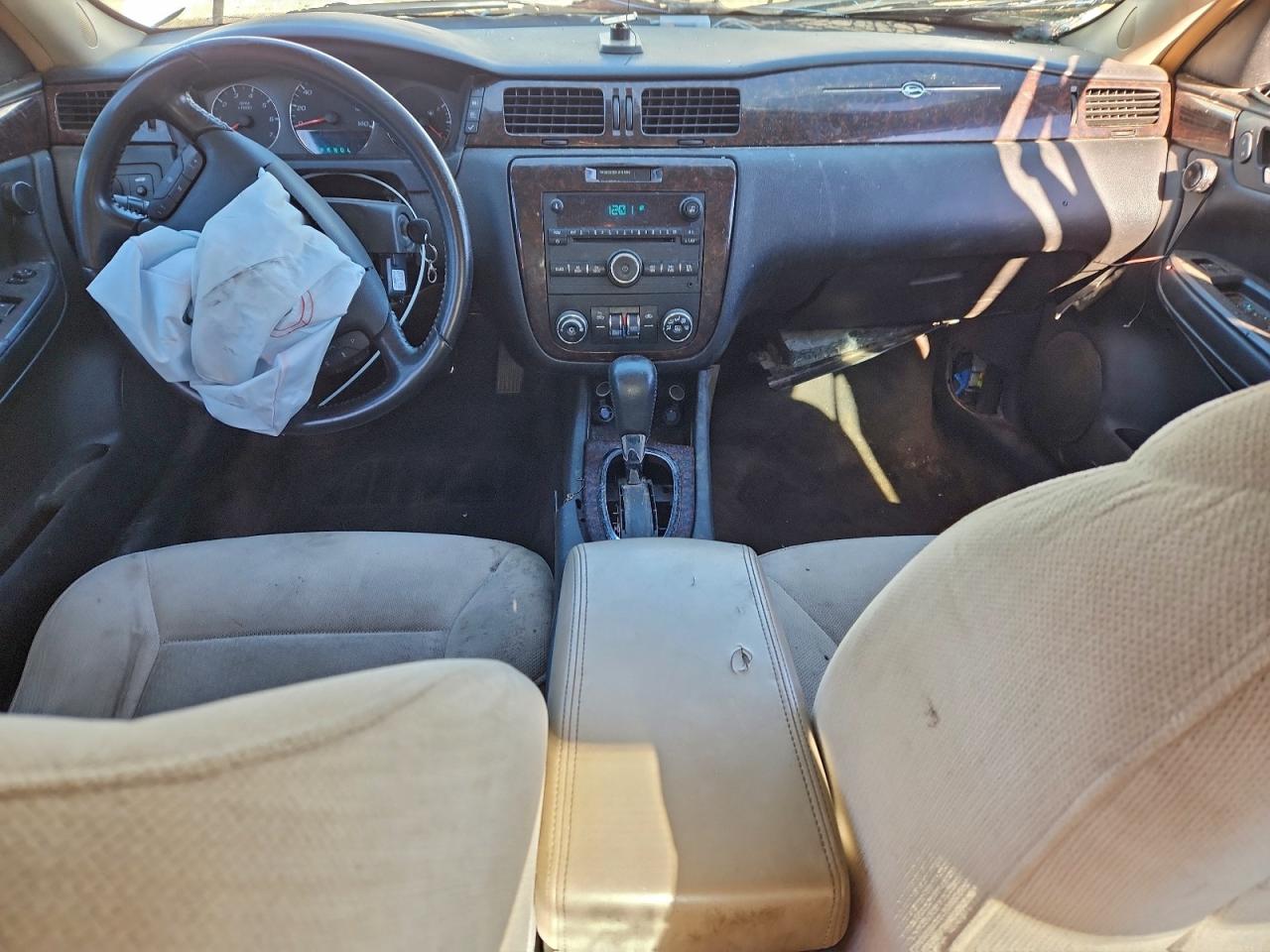 Chevrolet Impala Lt Image 9