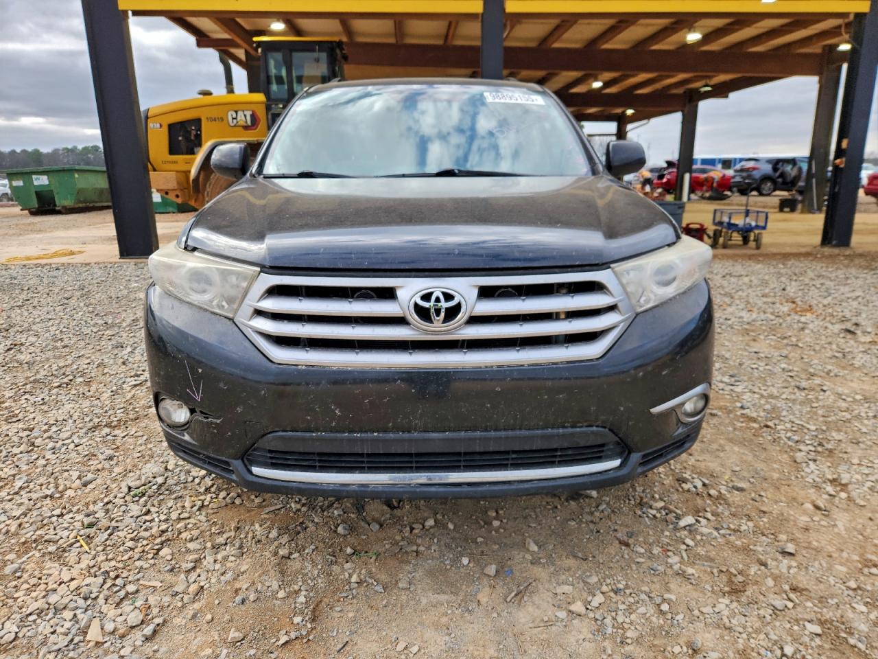 Toyota Highlander Base Image 3