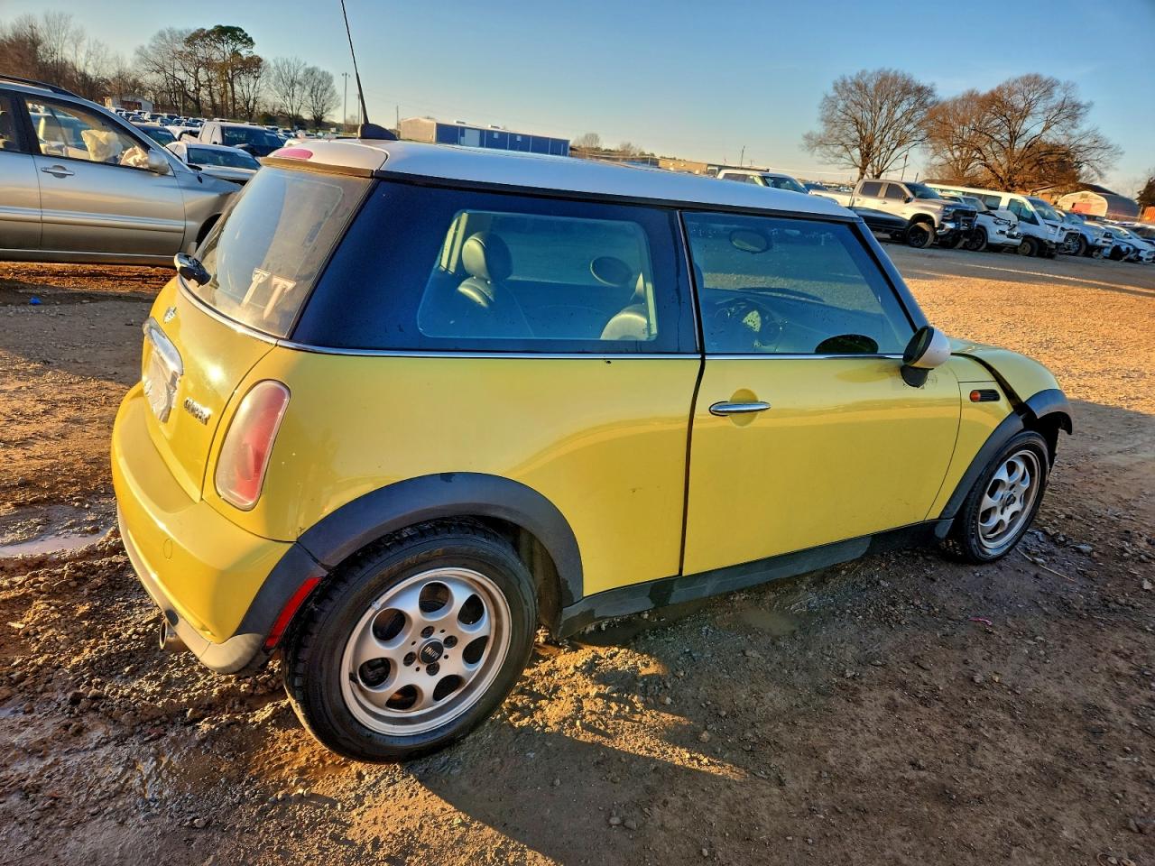 MINI Cooper Image 10